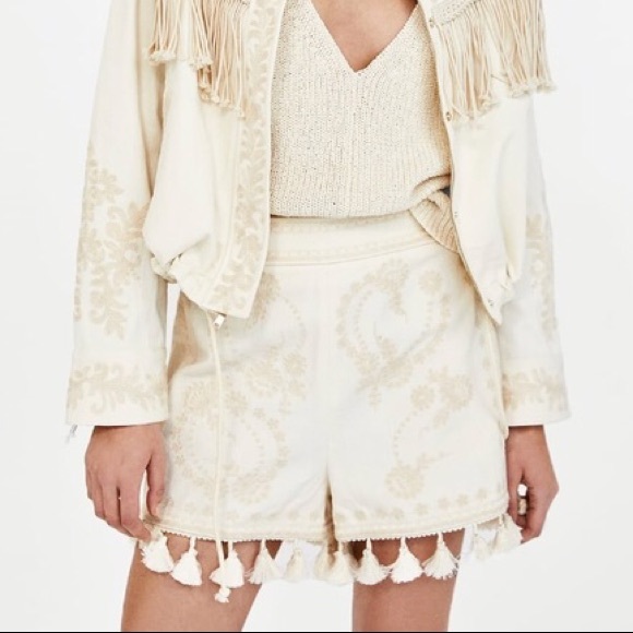 SOLD! Zara Ecru Tassel Shorts - Picture 3 of 8
